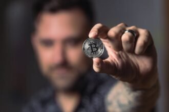 Bitcoin Price: 2021 के बाद पहली बार Bitcoin की कीमत 60,000 डॉलर से ऊपर पहुंच गई