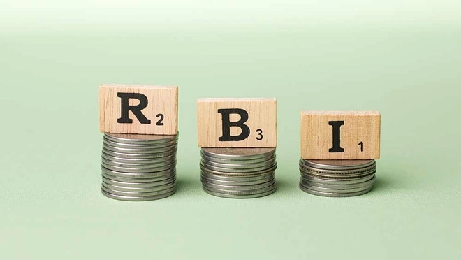 Rbi की नीति का असर: होम लोन, एफडी और म्यूचुअल फंड्स पर क्या होगा प्रभाव? Rbi की नीति का असर: होम लोन, एफडी और म्यूचुअल फंड्स पर क्या होगा प्रभाव
